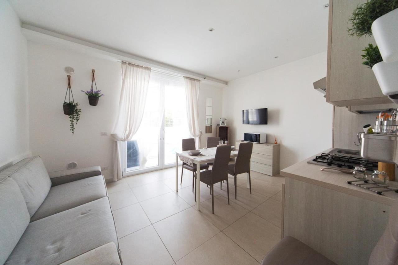 Slow Chic Apartment Ganzirri เมสซีนา ภายนอก รูปภาพ
